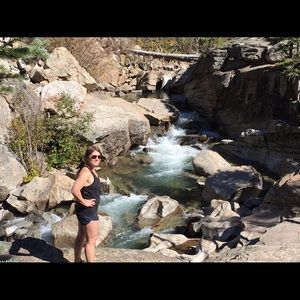 Meet your Posher, Ashley